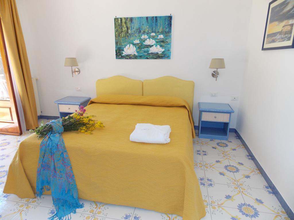 Villa Loreta Forio di Ischia Exteriör bild